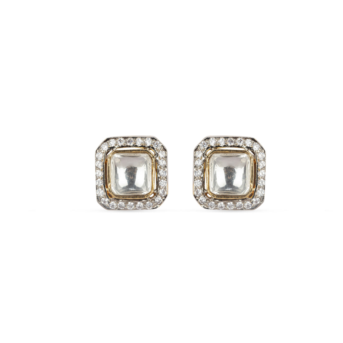 The image consists of Shahd Earrings