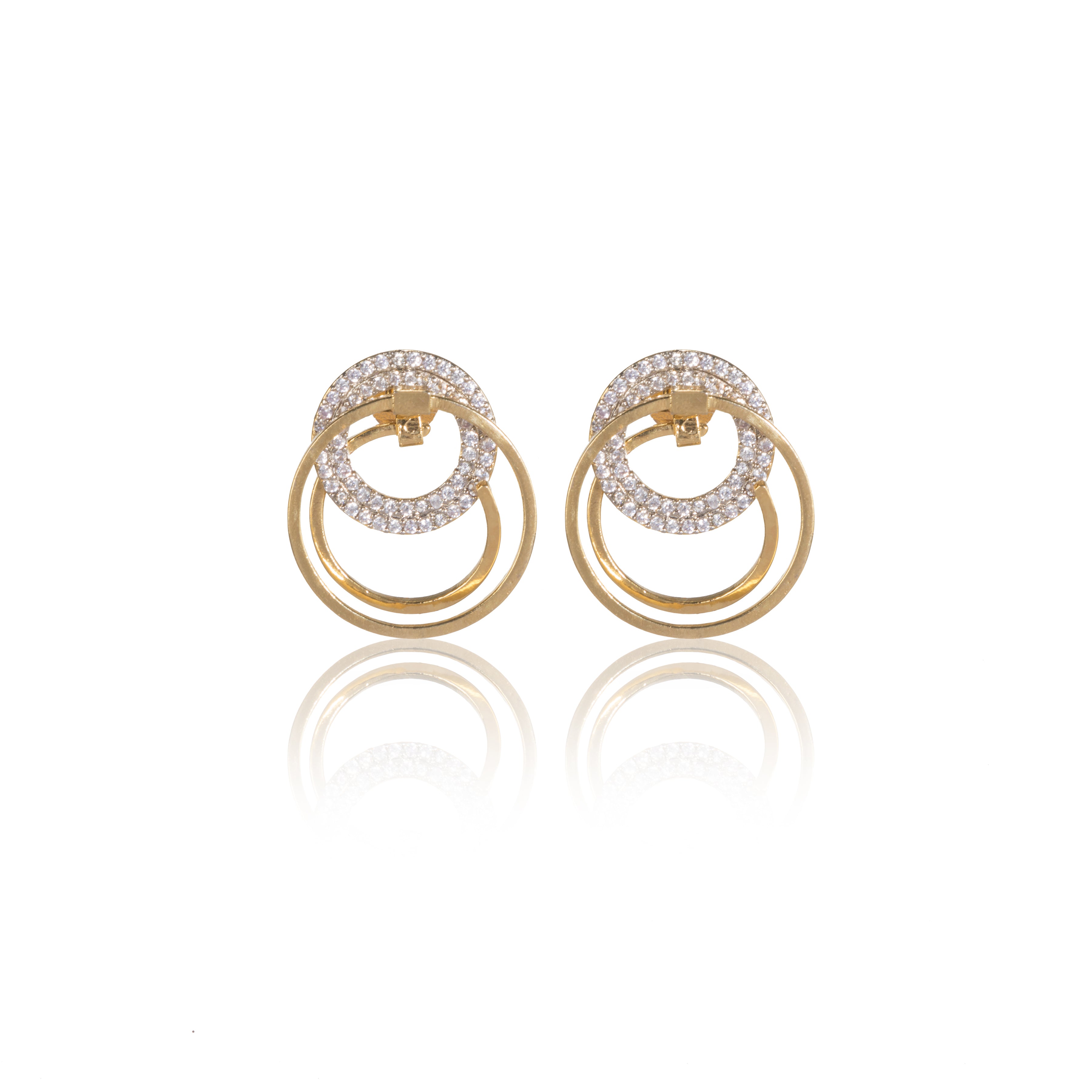 Affair Earrings with white stones and gold hoops