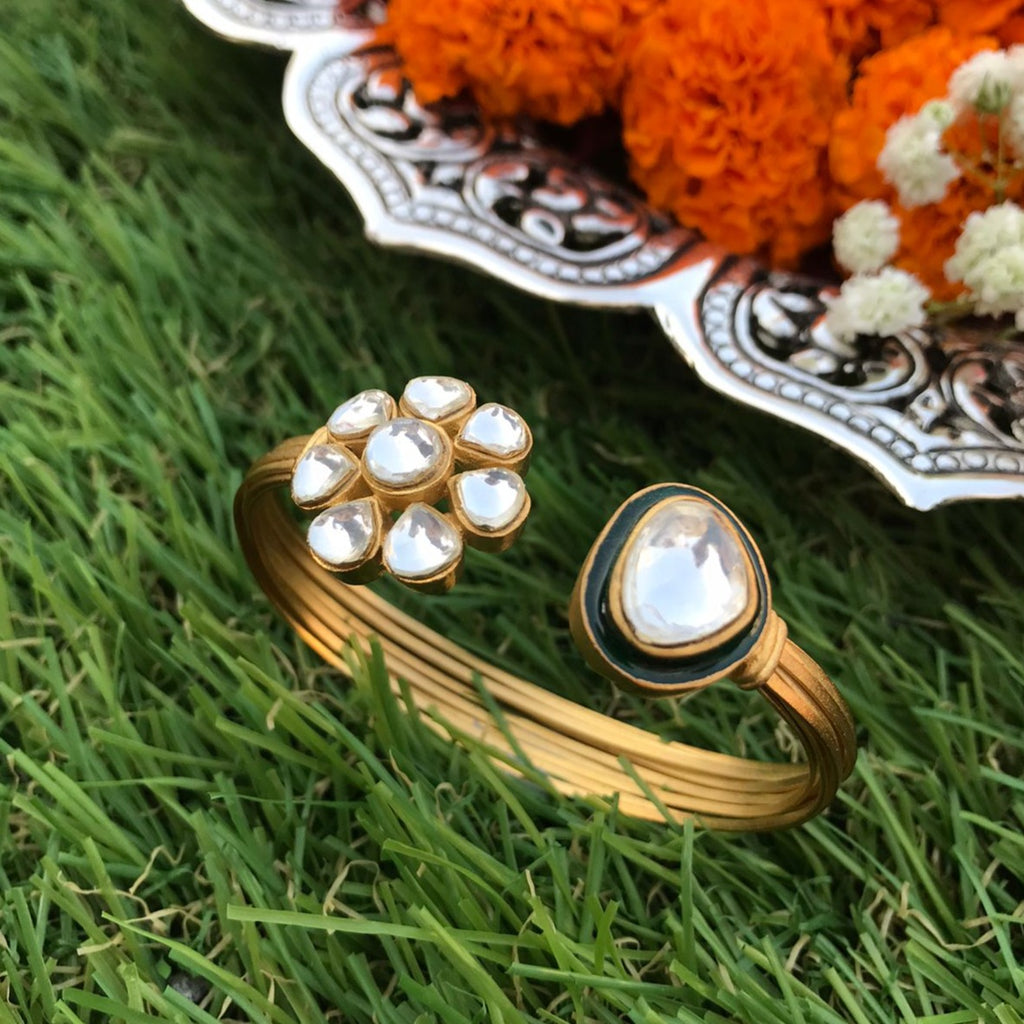 Womens Haath Phool For Women Ring Bracelet Kundan Studded Traditional Gold  Plated Panja Adjustable Rings Bracelet For Women And Girls (Silver)